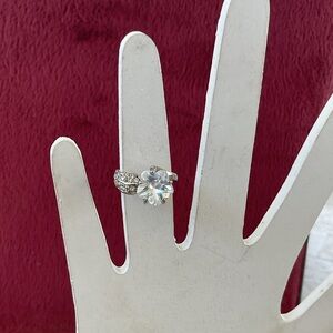 AVON Clear CZ - Classic Sparkle Flower Stone Silver Tone Ring by Nina Ricci